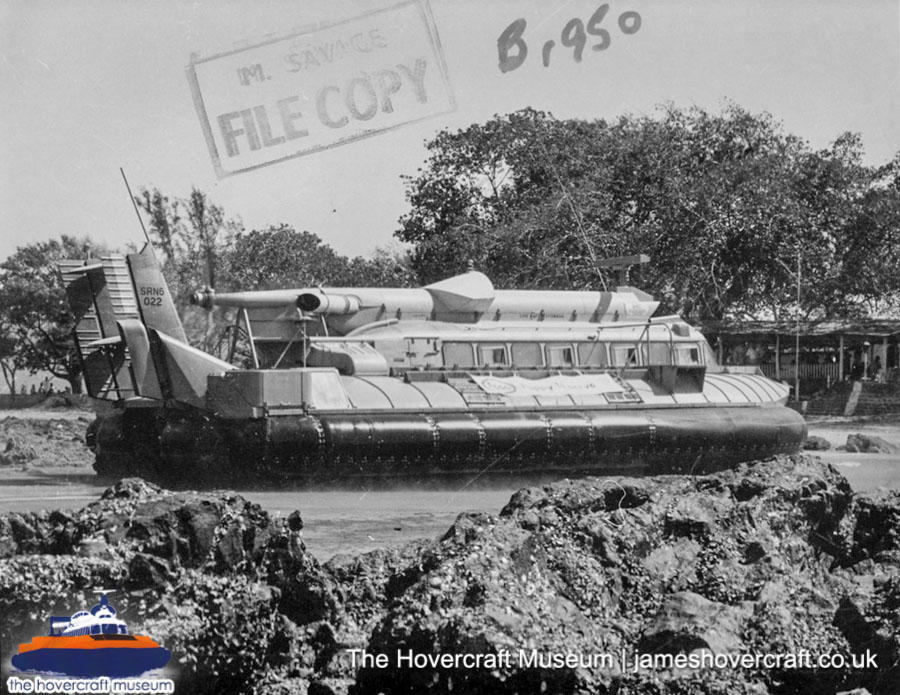 SRN6 with BHC colours -  (credit: The Hovercraft Museum Trust).